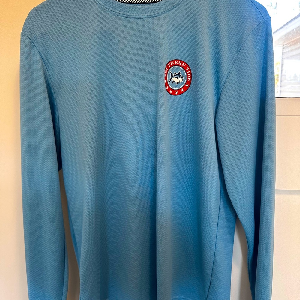 Southern Tide men’s size small long  sleeve performace shirt .new without tags